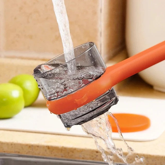 Storage Type Fruit Peeler